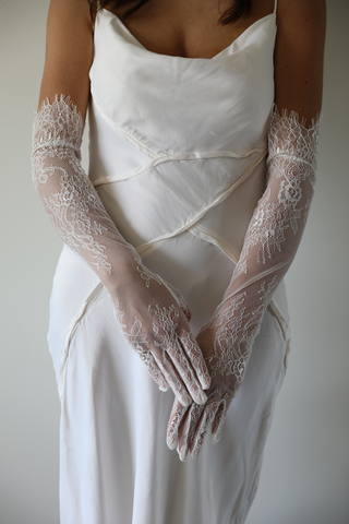 Short Wedding Lace Gloves