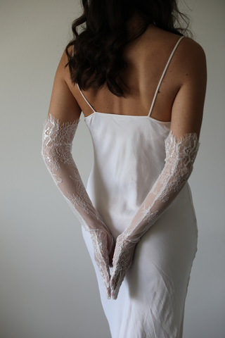 Short Wedding Lace Gloves