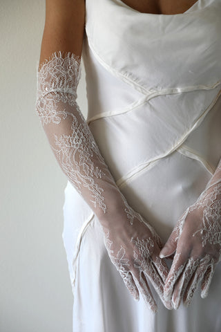 Short Wedding Lace Gloves