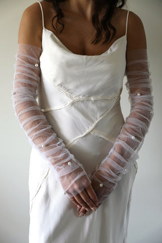 Fingerless Wedding Gloves with Pearls