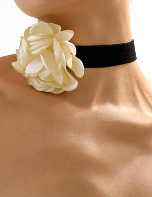 Big Ivory Flower Choker