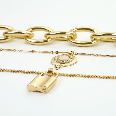 Gold Minimalist Necklace